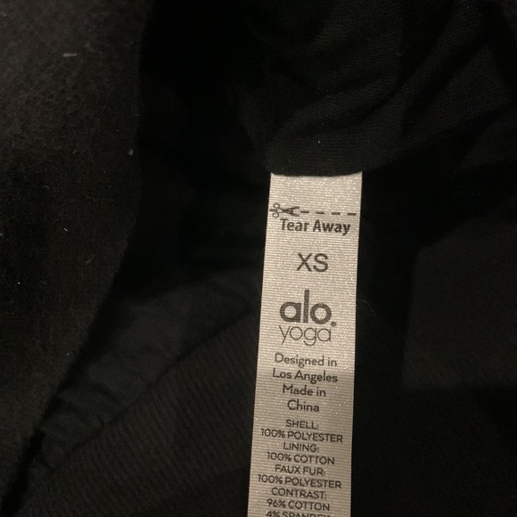 ALO YOGA STREETSIDE SHERPA HALF ZIP PULLOVER - Picture 5 of 5